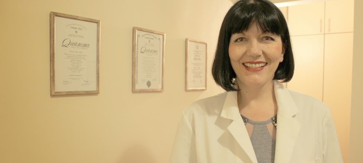 Fizikalna terapija. Fizijatrija Beograd, fizijatar i reumatolog dr Vera Uzelac — photo 1
